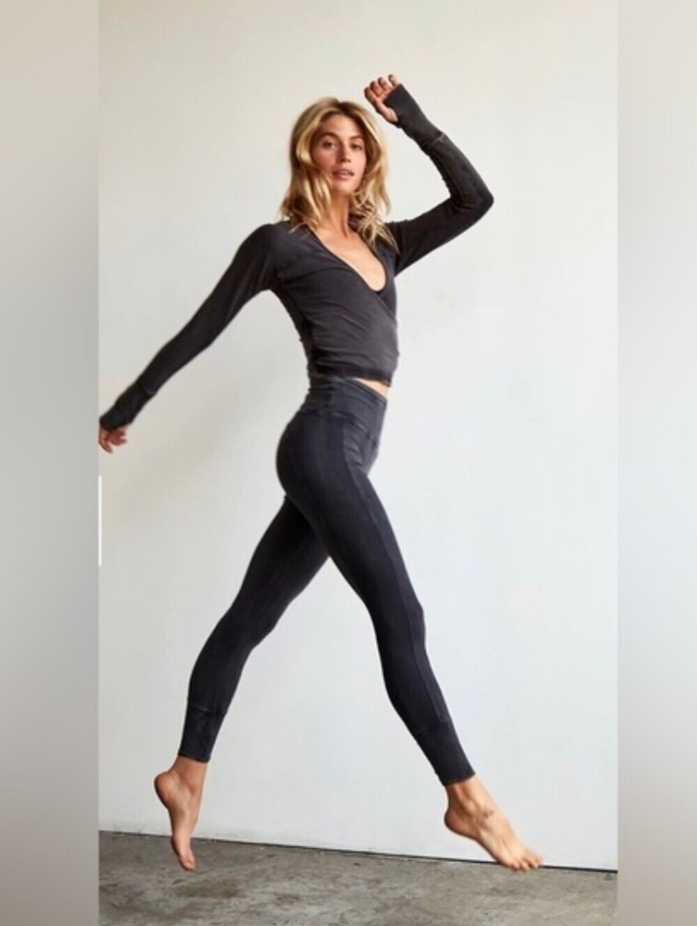 Free people movement hot shot leggings Dark Gray size Small